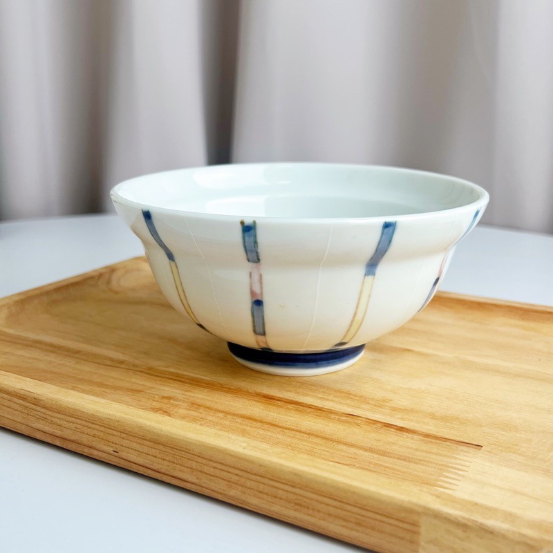 【幸沐商行】日本製手繪彩虹5寸飯碗餐盤 盤子 碗盤 陶瓷盤 湯碗 加厚 花紋 日本食器 5寸碗 丼飯碗-細節圖3