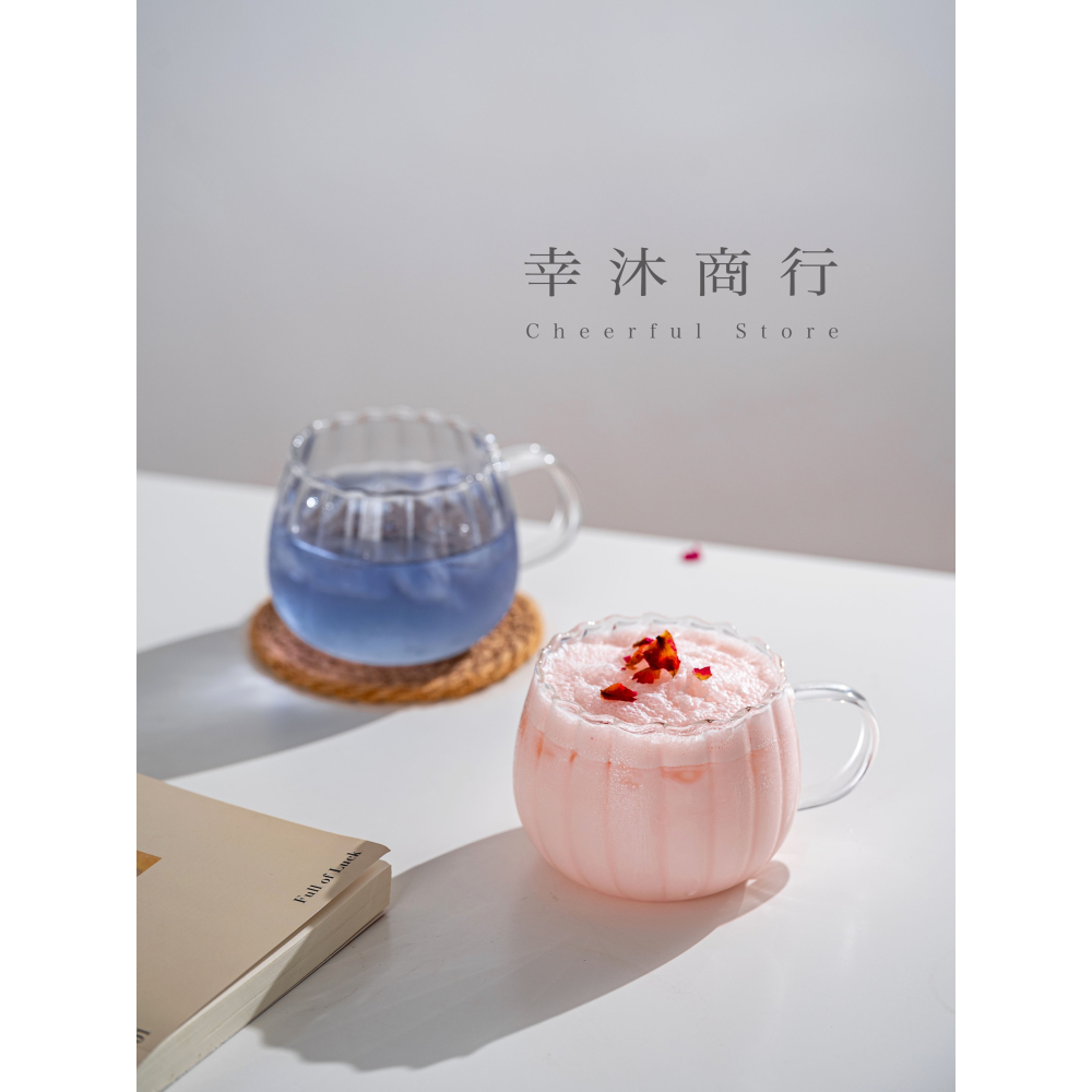 【幸沐商行】簡約條紋花瓣玻璃杯 牛奶杯早餐杯 冰拿鐵冰美式杯 花茶杯 高顏質玻璃杯 水杯 耐熱玻璃 400ml容量-細節圖5