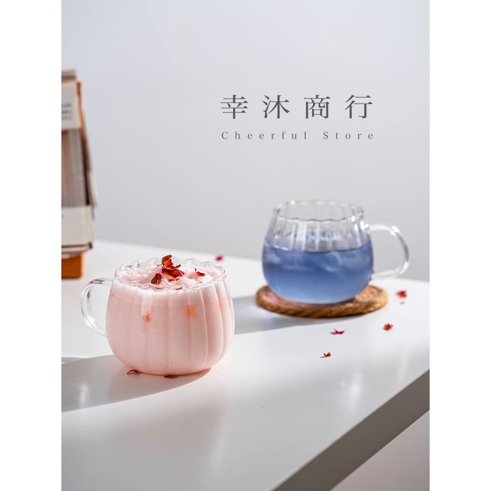 【幸沐商行】簡約條紋花瓣玻璃杯 牛奶杯早餐杯 冰拿鐵冰美式杯 花茶杯 高顏質玻璃杯 水杯 耐熱玻璃 400ml容量-細節圖8