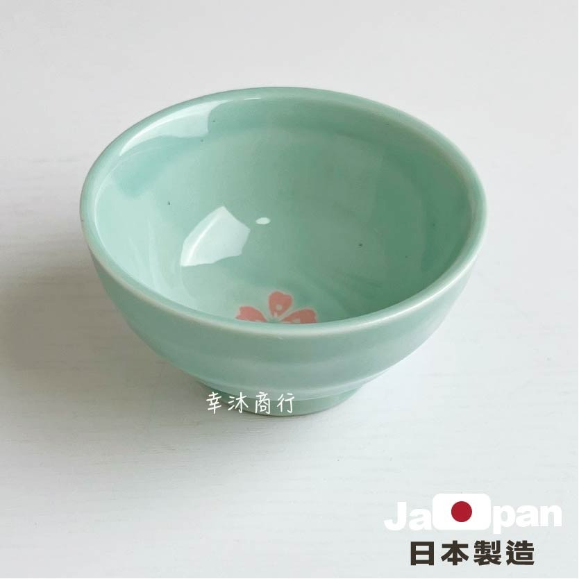 【幸沐商行】日本製青釉粉櫻小付餐盤 盤子 碗盤 陶瓷盤 湯碗 加厚 花紋 日本食器 壽司醬料碟 醬料碟 清酒杯-細節圖5