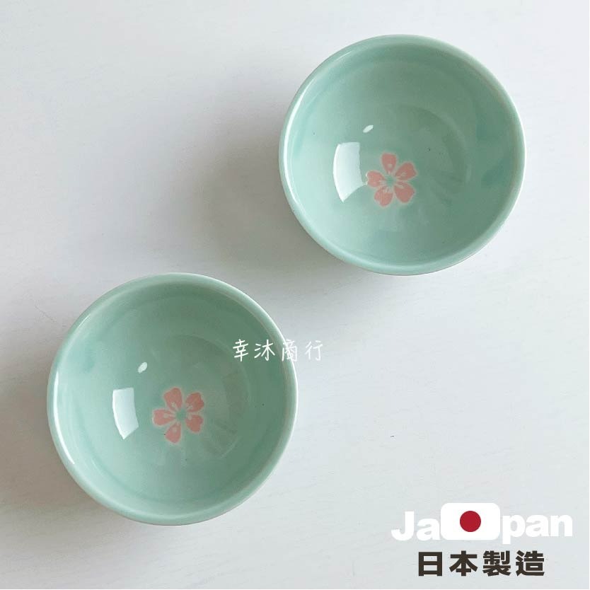 【幸沐商行】日本製青釉粉櫻小付餐盤 盤子 碗盤 陶瓷盤 湯碗 加厚 花紋 日本食器 壽司醬料碟 醬料碟 清酒杯-細節圖10