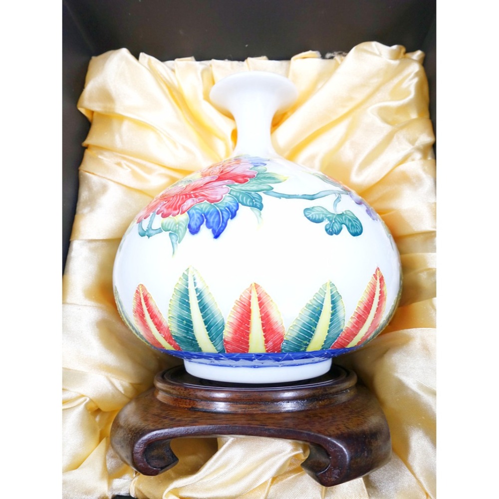 故宮御用國寶彩繪大師-林春香 法華牡丹瓶 聚寶盆 招財開運風水 財源廣進花開富貴壺 手工精雕高級瓷 法華彩收藏增值附禮盒-細節圖5