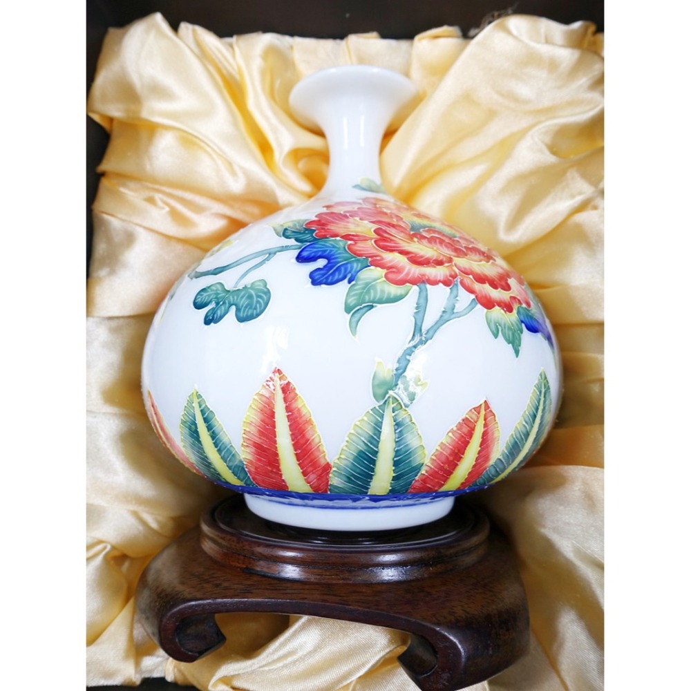 故宮御用國寶彩繪大師-林春香 法華牡丹瓶 聚寶盆 招財開運風水 財源廣進花開富貴壺 手工精雕高級瓷 法華彩收藏增值附禮盒-細節圖7