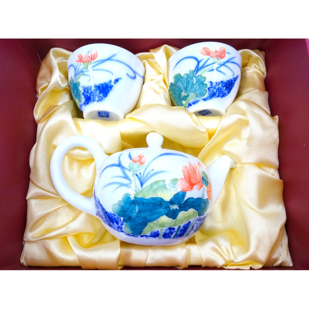 故宮御用國寶彩繪大師-林春香 法華荷花壺禮盒 招財法華瓷 泡茶高級瓷器 贈禮 附禮盒 父親節獻禮 茶壺 瓷器送茶杯2個-細節圖10