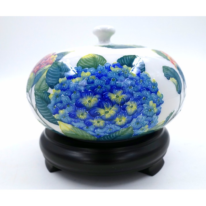 故宮御用國寶彩繪大師-林春香 法華繡球花聚寶盆 招財吉祥 風水 招財開運 吉星高照 財源廣進 聚寶盆 手工精雕法華彩現貨-細節圖2