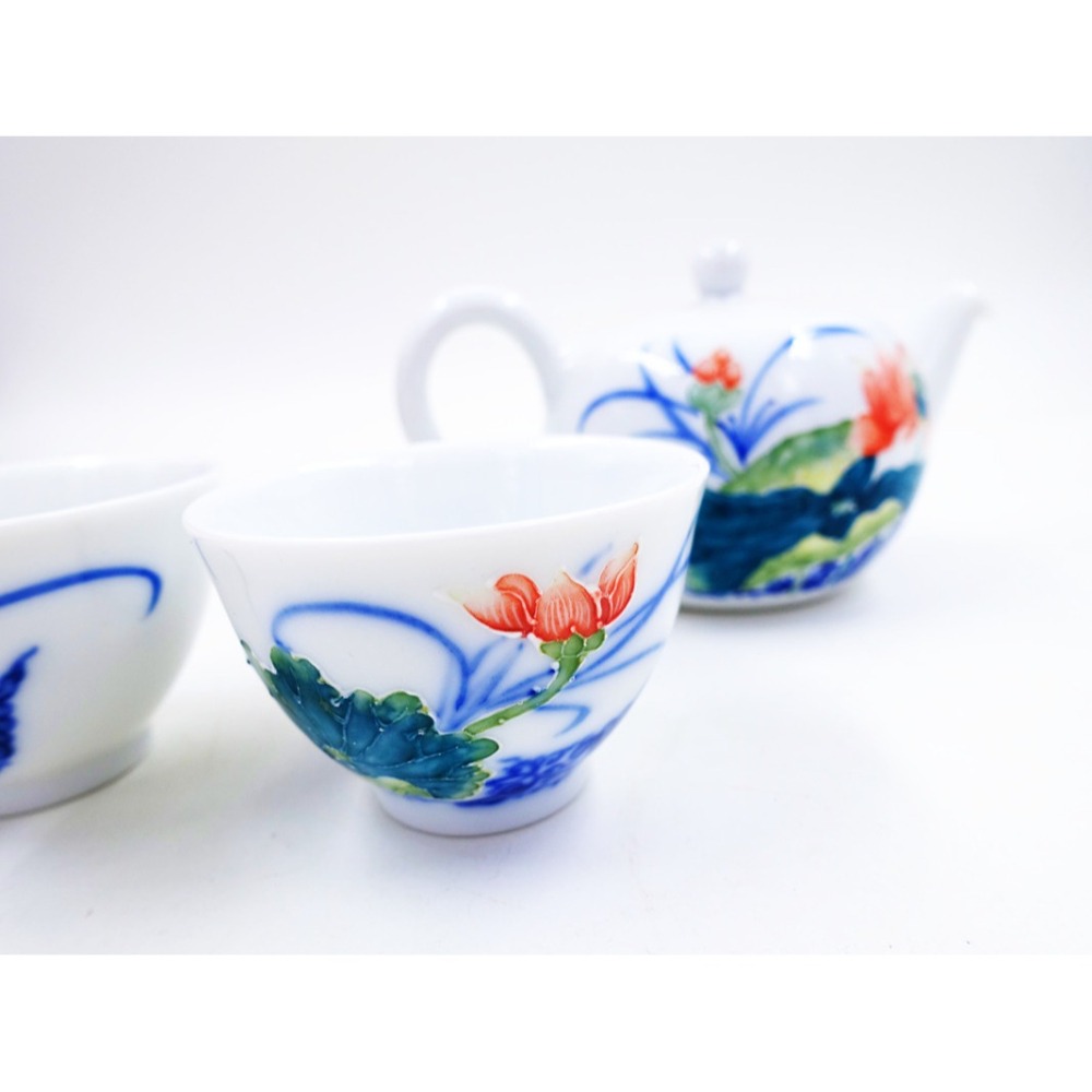 故宮御用國寶彩繪大師-林春香 法華荷花杯 瓷器 茶具 收藏 招財法華瓷 泡茶高級瓷器 茶杯乙入 立體茶杯 荷花小杯 現貨-細節圖2