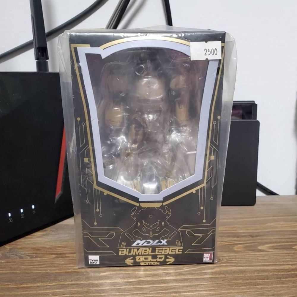 現貨 threezero MDLX 變形金剛 BUMBLEBEE 大黃蜂 金色限定版 黃金版 DLX