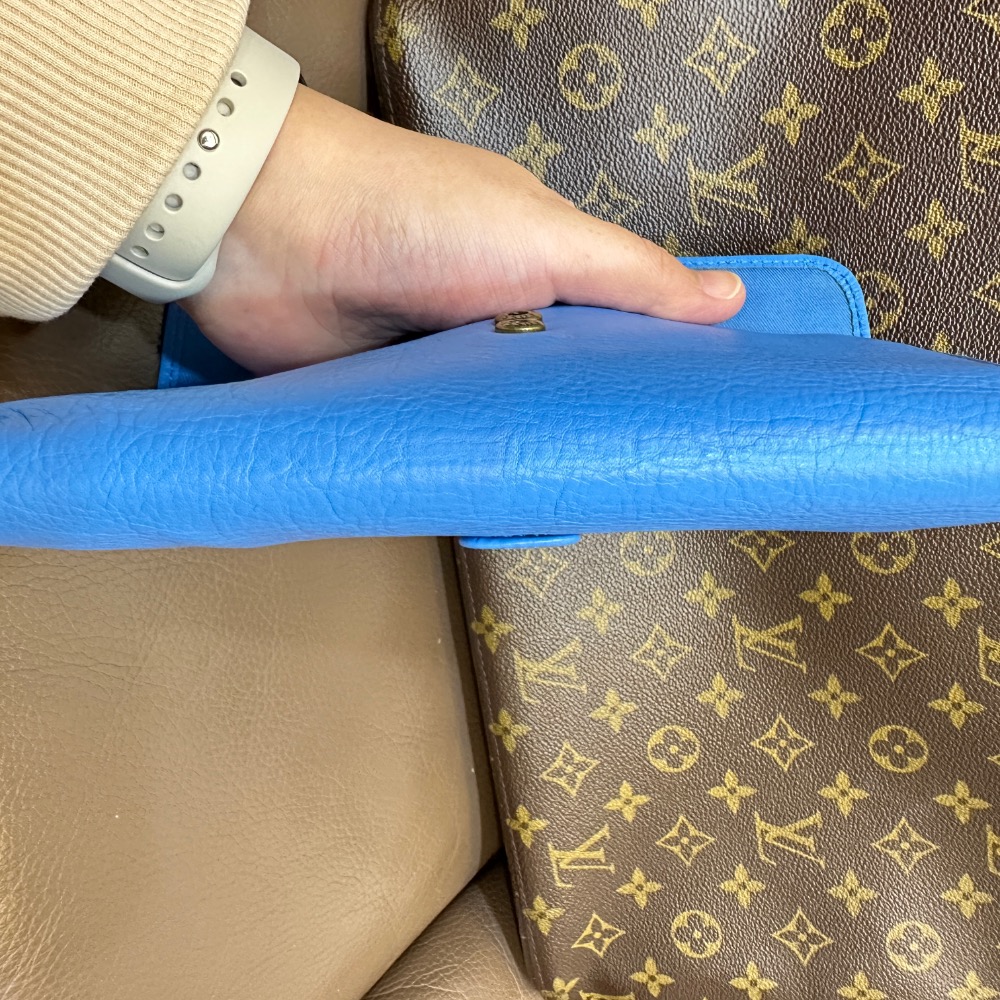 FOSSIL藍色真皮長夾-細節圖5