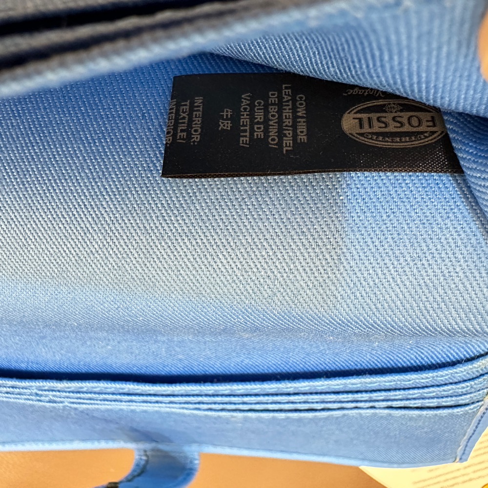 FOSSIL藍色真皮長夾-細節圖8