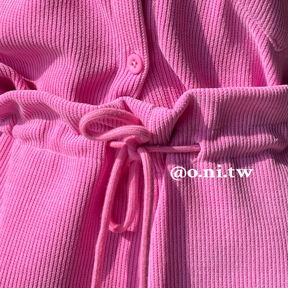 【o.ni.tw-現貨+預購#0044】華夫格套裝 上衣+短褲 日韓同步上架 粉色 卡其色 咖啡色 黑色-細節圖7