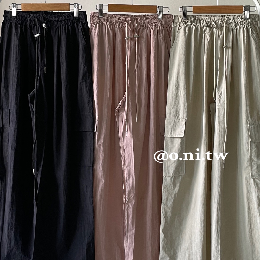 【o.ni.tw-現貨#0021】❗️今年流行款❗️綁繩春夏薄款工裝褲 長褲 工裝褲 黑色 粉色 杏色 寬褲-細節圖4