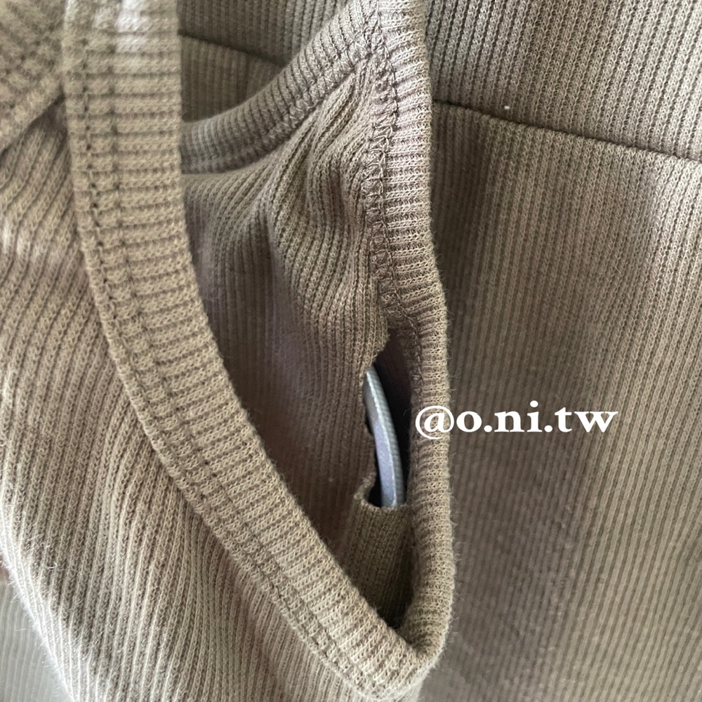 【o.ni.tw-現貨#0016】4色休閒款背心套裝 細肩背心 高腰短褲 短褲 灰色 黑色 咖色 桃粉色 套裝-細節圖8