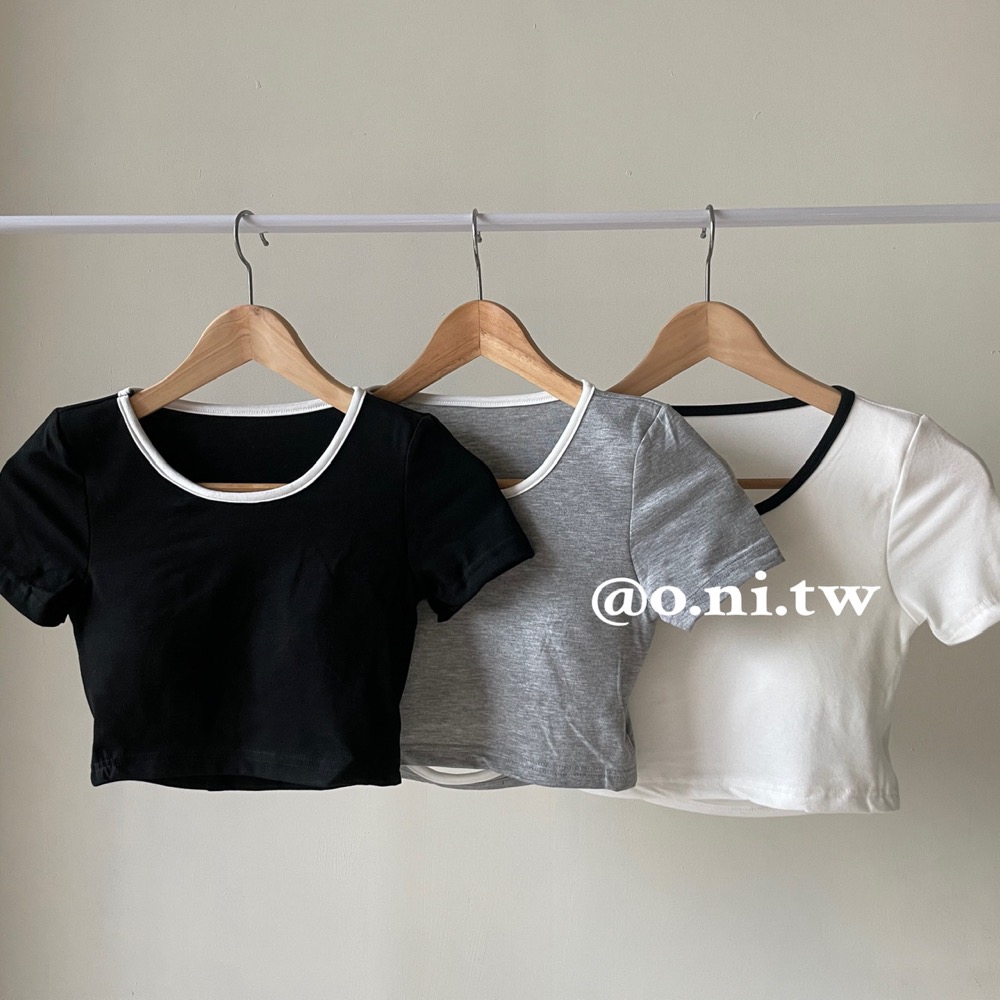 【o.ni.tw-現貨+預購#0048】背後鏤空短版罩杯上衣 黑色 白色 灰色-細節圖4