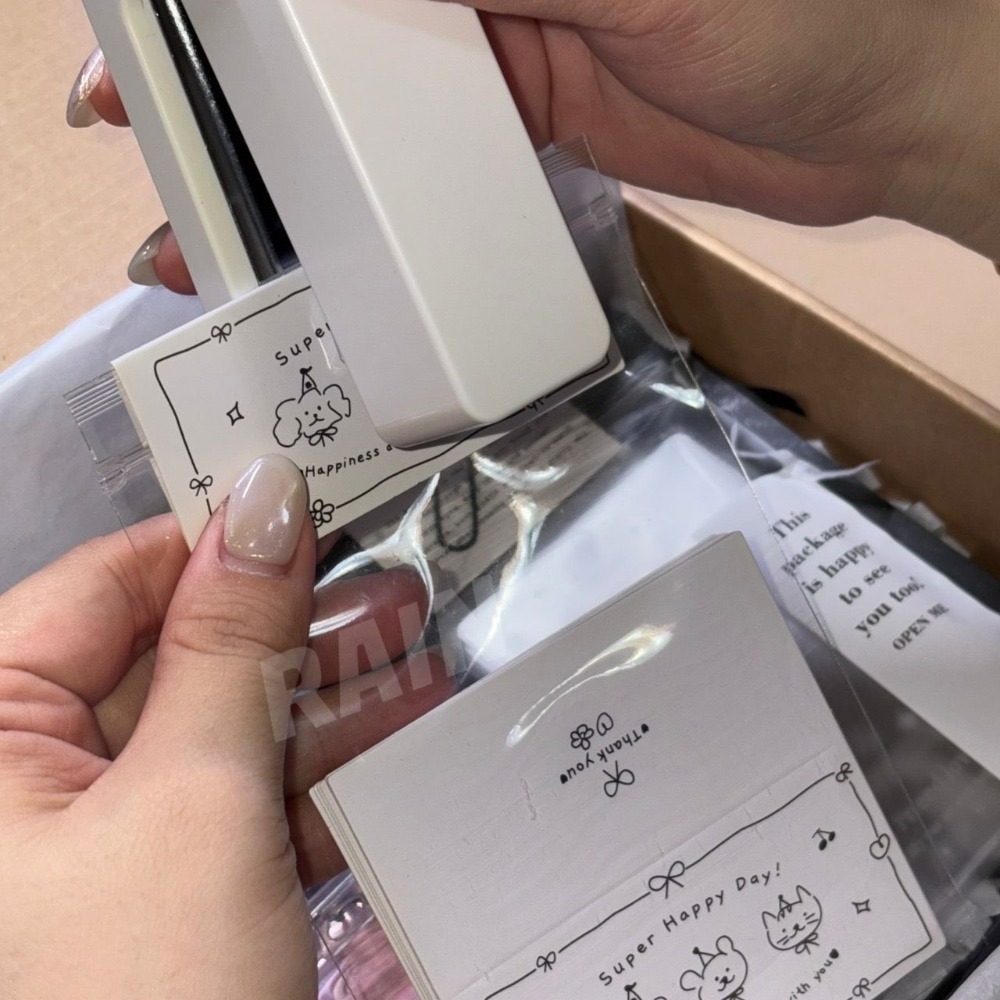 ♡rain迷你小舖♡現貨 快速出貨 ins蝴蝶結白色卡頭 8公分 8*8cm 卡頭 材料 出卡 小卡包材標籤簡約插畫風-細節圖4