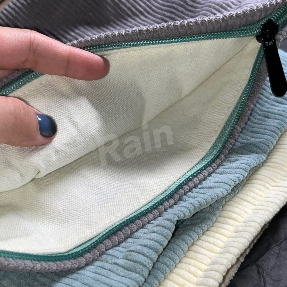 ♡rain迷你小舖♡現貨 快速出貨 復古ins風化妝包 外出 旅遊 旅行 大容量收納包 萬用包 收納袋 燈芯絨材質-細節圖4