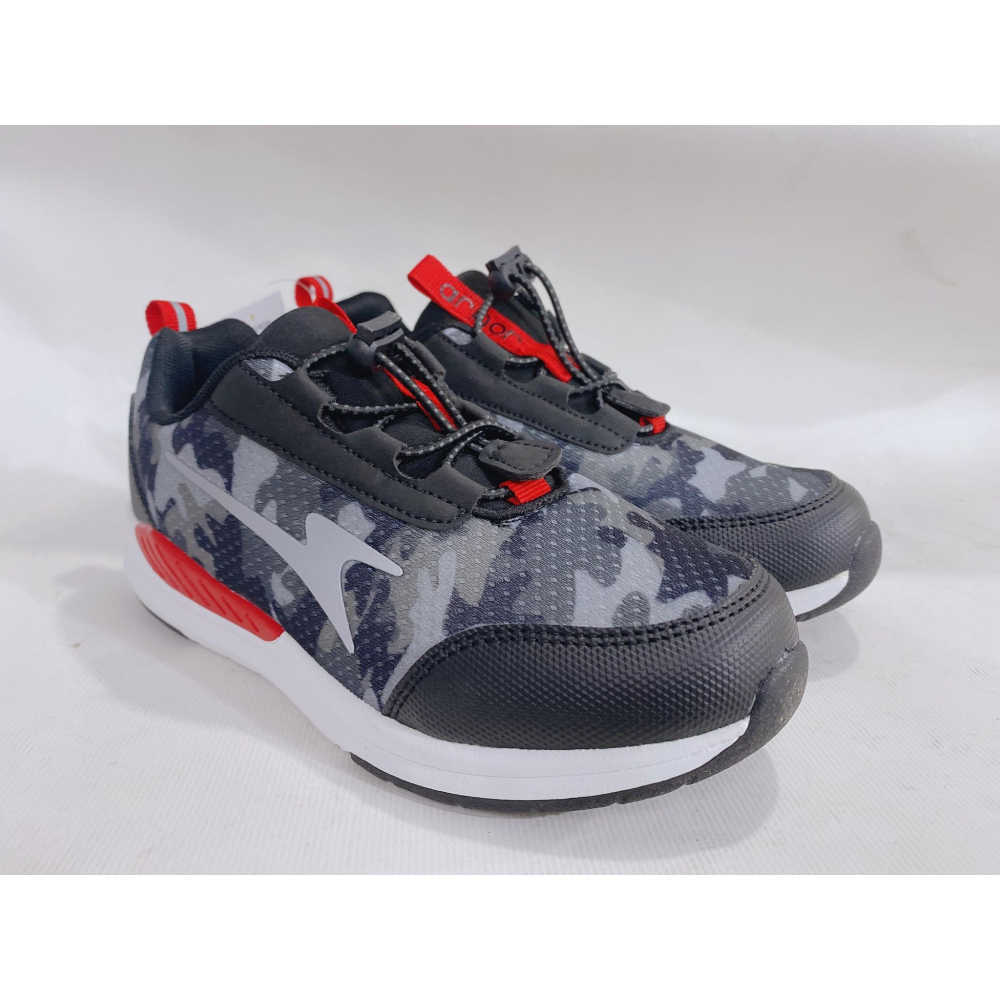 金英鞋坊2館 ARNOR阿諾 童款小探險家便利扣輕量舒適運動鞋 18010-迷彩黑 超低直購價390元-細節圖2