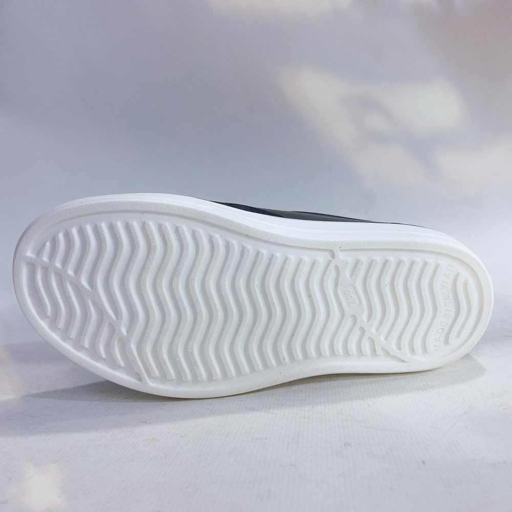 金英鞋坊2館 LOTTO樂得-義大利第一品牌 童款經典洞洞鞋 3530-黑 暢銷款 超低直購價150元-細節圖6