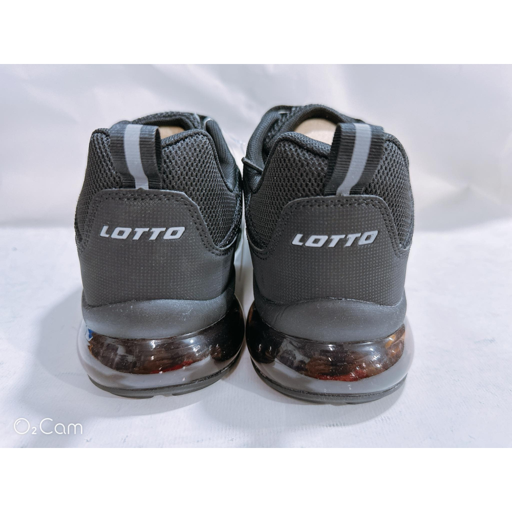 金英鞋坊2館 LOTTO樂得 男Aero Power II 加厚氣墊透氣慢跑鞋乳膠鞋墊 3890-黑 超低直購價690元-細節圖7