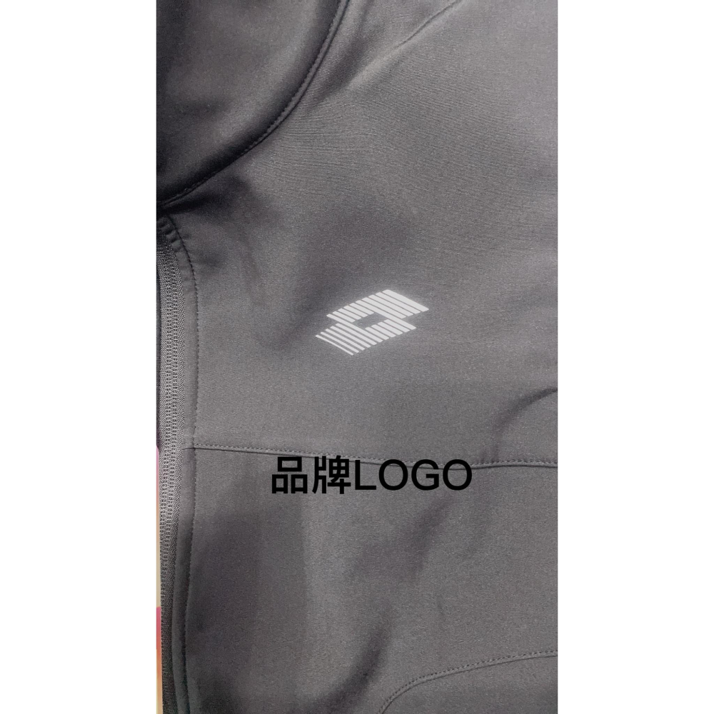 金英鞋坊2館 義大利第一品牌-LOTTO樂得男保暖透濕透氣多功能背心 1030-經典黑 特價490元-細節圖5