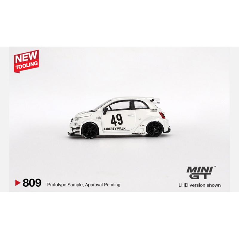 維克玩具 MINI GT 809 LB-WORKS x Abas Works ABARTH 595 Gara White-細節圖2