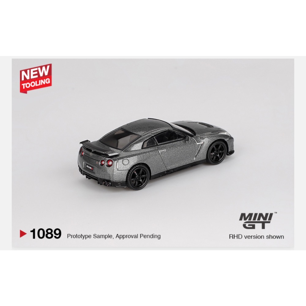 維克玩具 MINI GT 1089 NISSAN GT-R 2013 Dark Metal Gray-細節圖2
