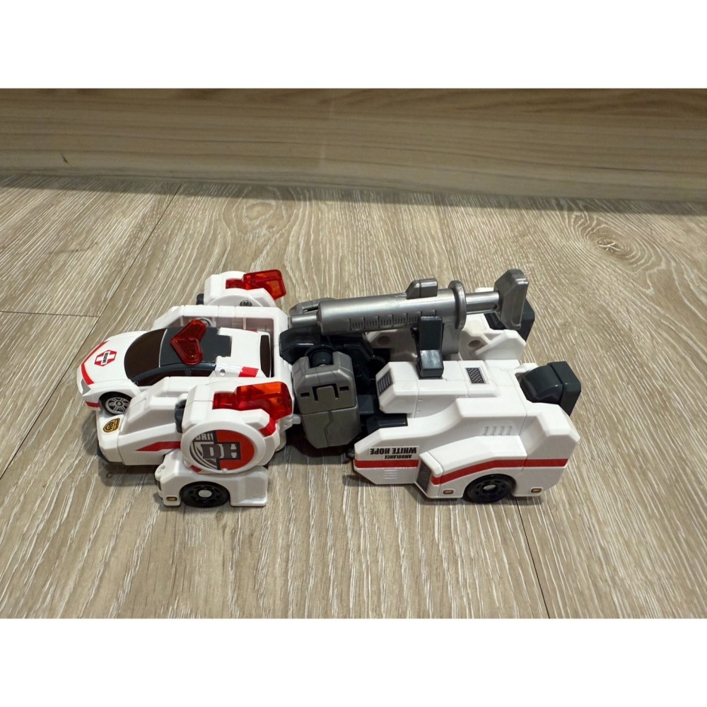 💚二手現貨💚Tomica Hyper Series 救護車基地 Great Ambulance＋救護變形機器人 無盒-細節圖4