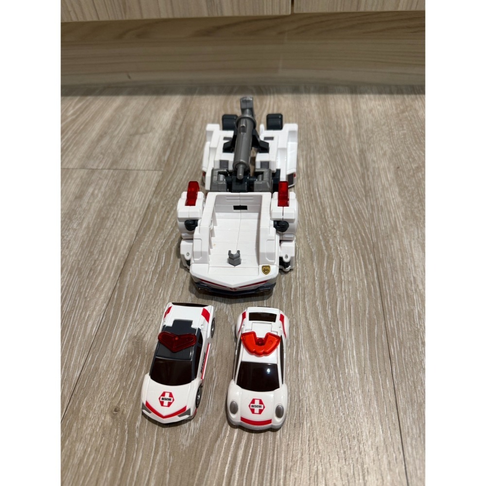 💚二手現貨💚Tomica Hyper Series 救護車基地 Great Ambulance＋救護變形機器人 無盒-細節圖7
