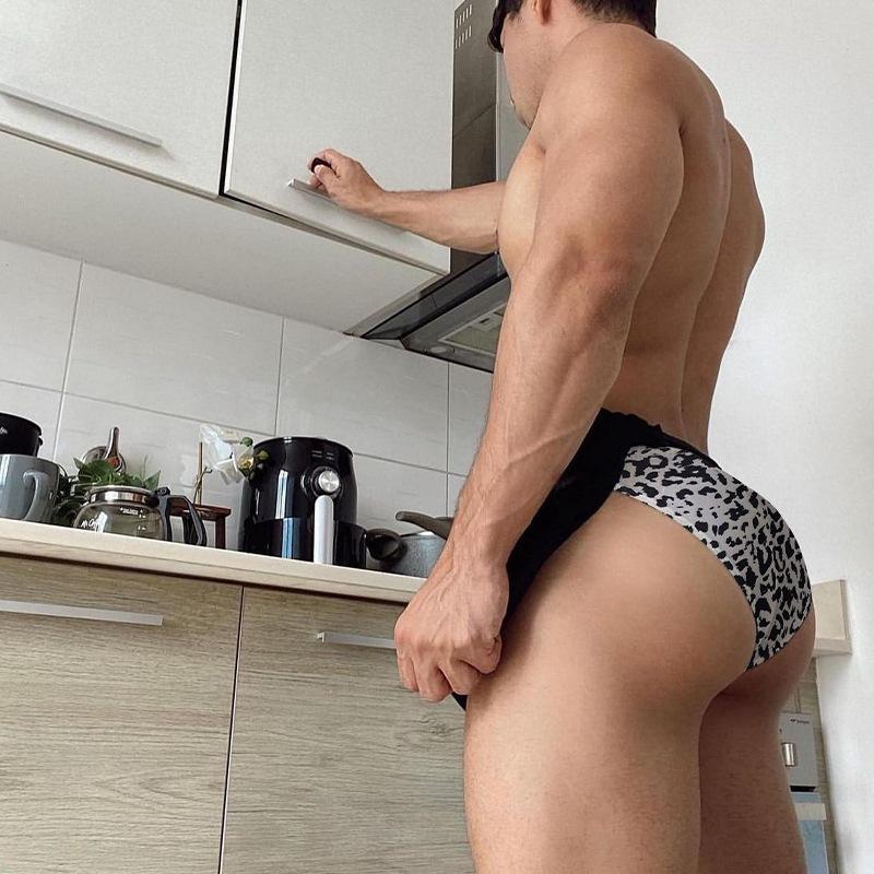 小勃情趣 男豹紋丁字褲 大包顯大 囊袋內褲 彩虹同志 性感內褲男 後空內褲 男情趣內褲 男童三角褲 男同C04-細節圖7