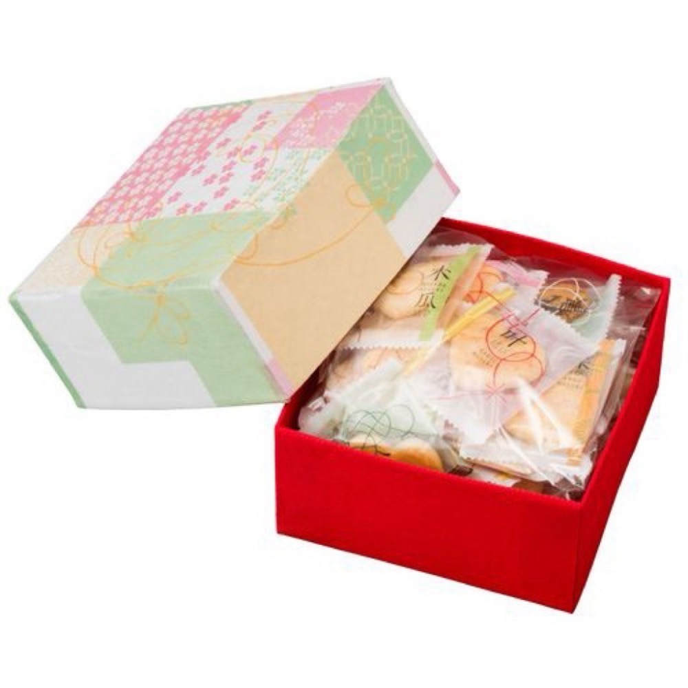 🎀現貨 現貨（新年禮盒）-🇯🇵 京都百年老店保津川あられ本舖 心結愛心仙貝禮盒 約30袋-細節圖3