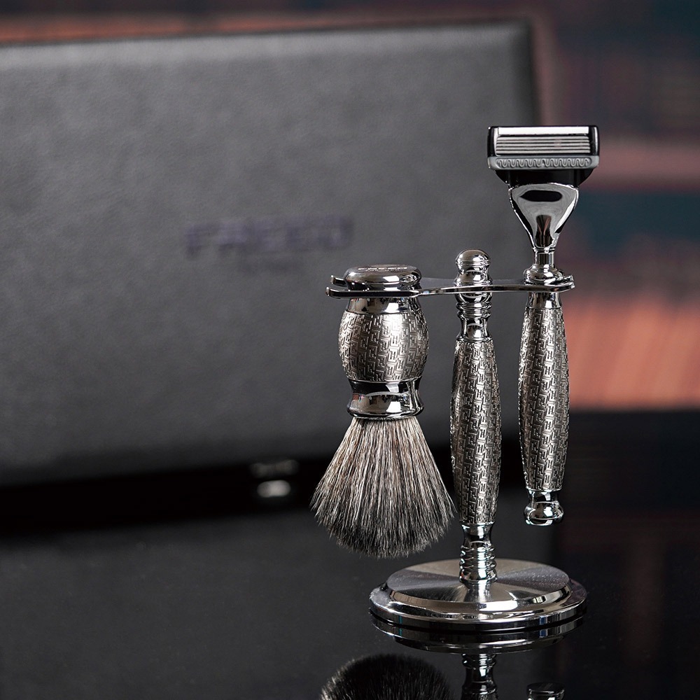 【FREED】五刀式刮鬍刀豪華禮盒四件組 - F滿版鍍鎳浮雕-規格圖9