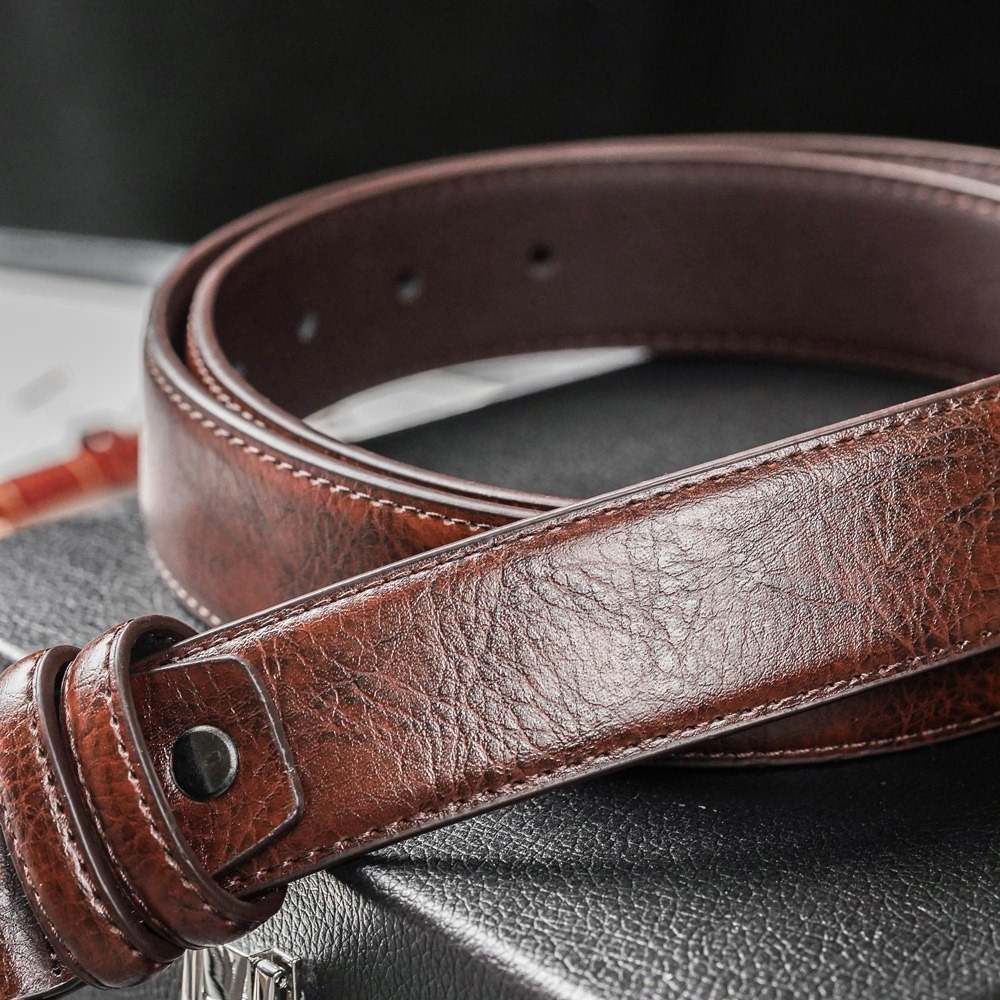 【FREED】時尚方形扣商務休閒頭層牛皮皮帶 - 咖啡色-細節圖5