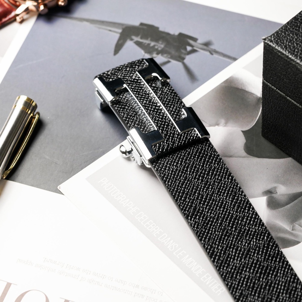 【FREED】時尚英文字母扣頭商務頭層牛皮耐磨自動皮帶-細節圖4