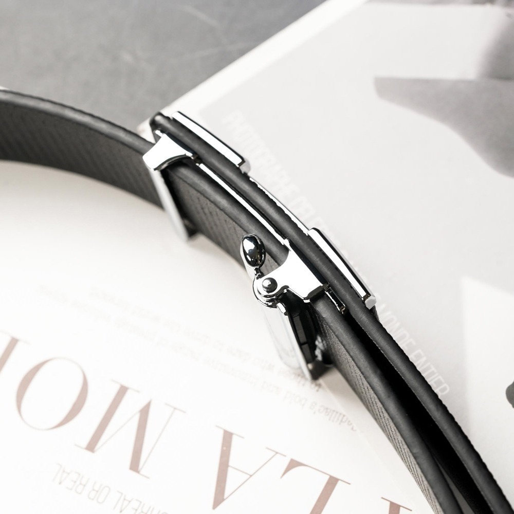 【FREED】時尚英文字母扣頭商務頭層牛皮耐磨自動皮帶-細節圖6