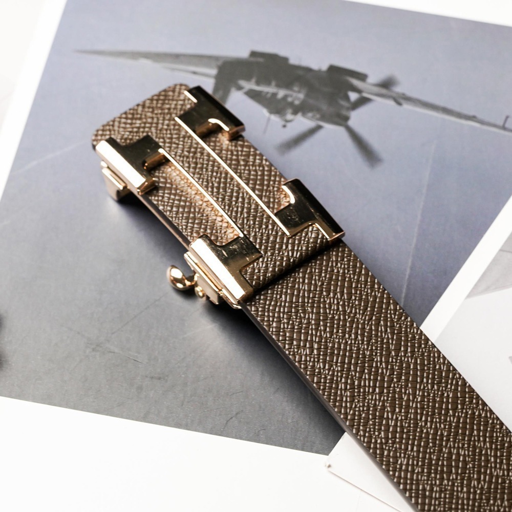 【FREED】時尚英文字母扣頭商務頭層牛皮耐磨自動皮帶-細節圖4