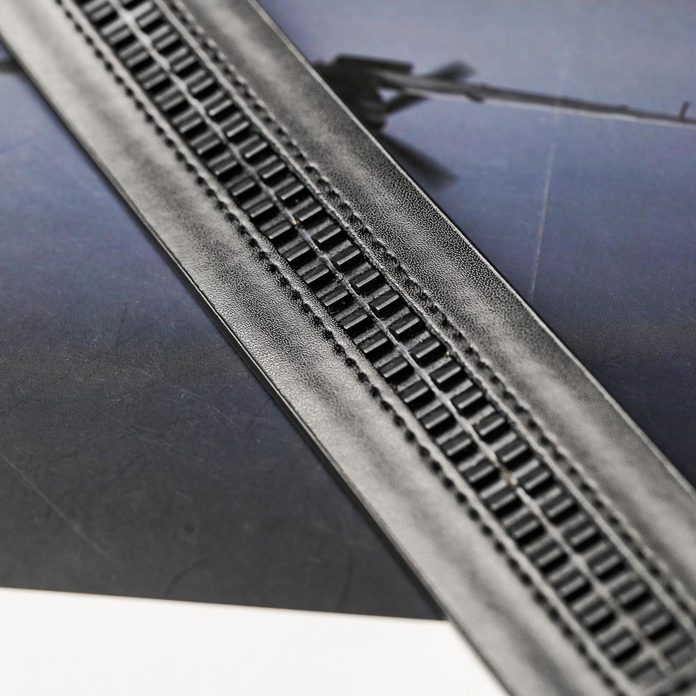 【FREED】金屬拚色英文字母扣商務休閒頭層牛皮自動皮帶-細節圖5