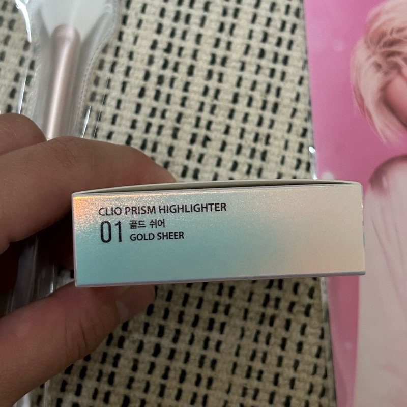 全新 CLIO 雪花打亮粉餅 01色號 GOLD SHEER 在玹 明信片 拍立得-細節圖2
