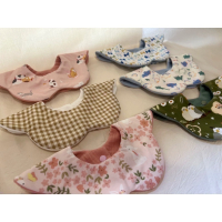 [現貨]造型圍兜兜系列-花朵圍兜兜