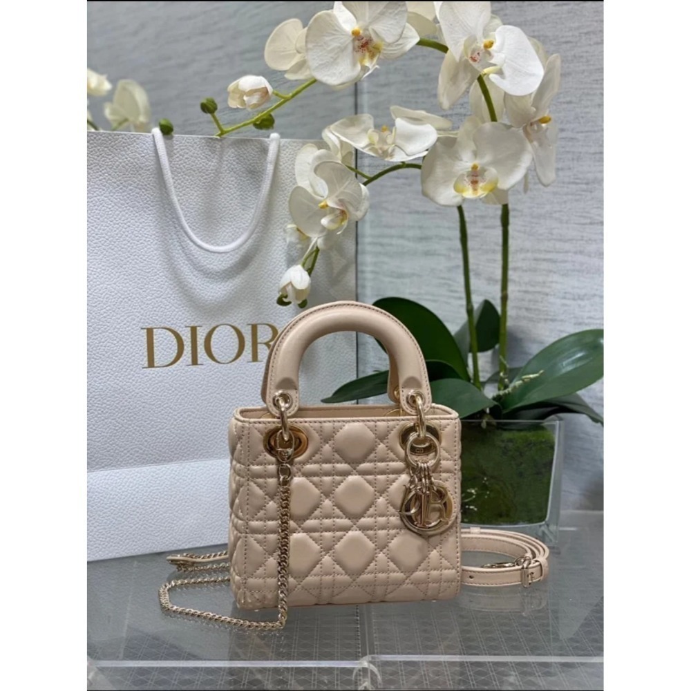 凱莉包包『只做原廠代購級別』9.9成新 超Mini 終極渠道 Dior Lady 黛妃包 經典女包 羊皮漆皮金扣銀扣琺瑯-規格圖1