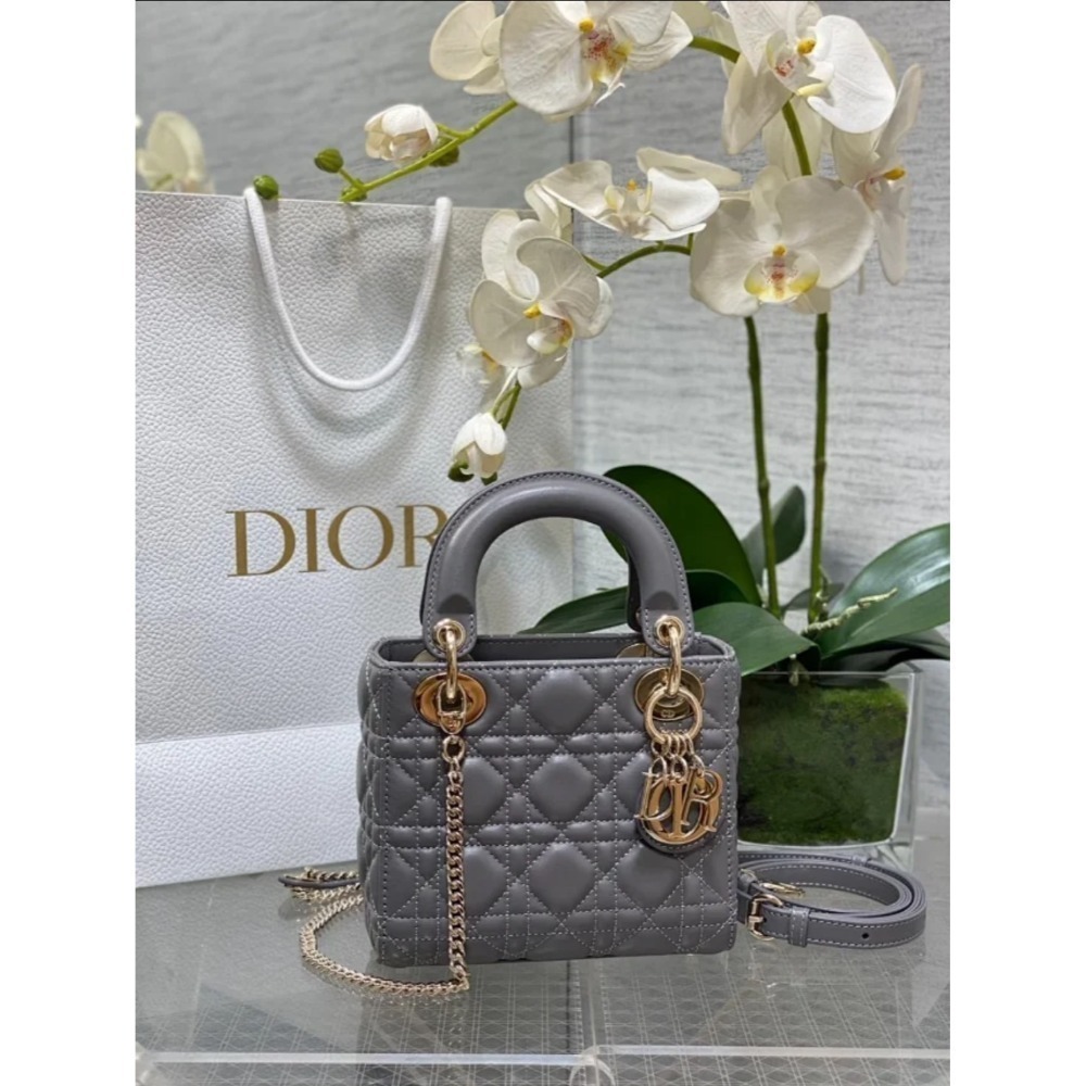 凱莉包包『只做原廠代購級別』9.9成新 三格 終極渠道 Dior Lady 黛妃包 經典女包 羊皮漆皮金扣銀扣琺瑯-規格圖1