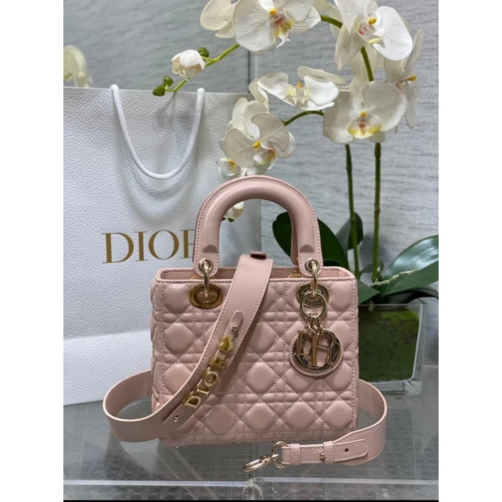 凱莉包包『只做原廠代購級別』9.9成新 六格 終極渠道 Dior Lady 黛妃包 經典女包 羊皮漆皮金扣銀扣琺瑯-規格圖1