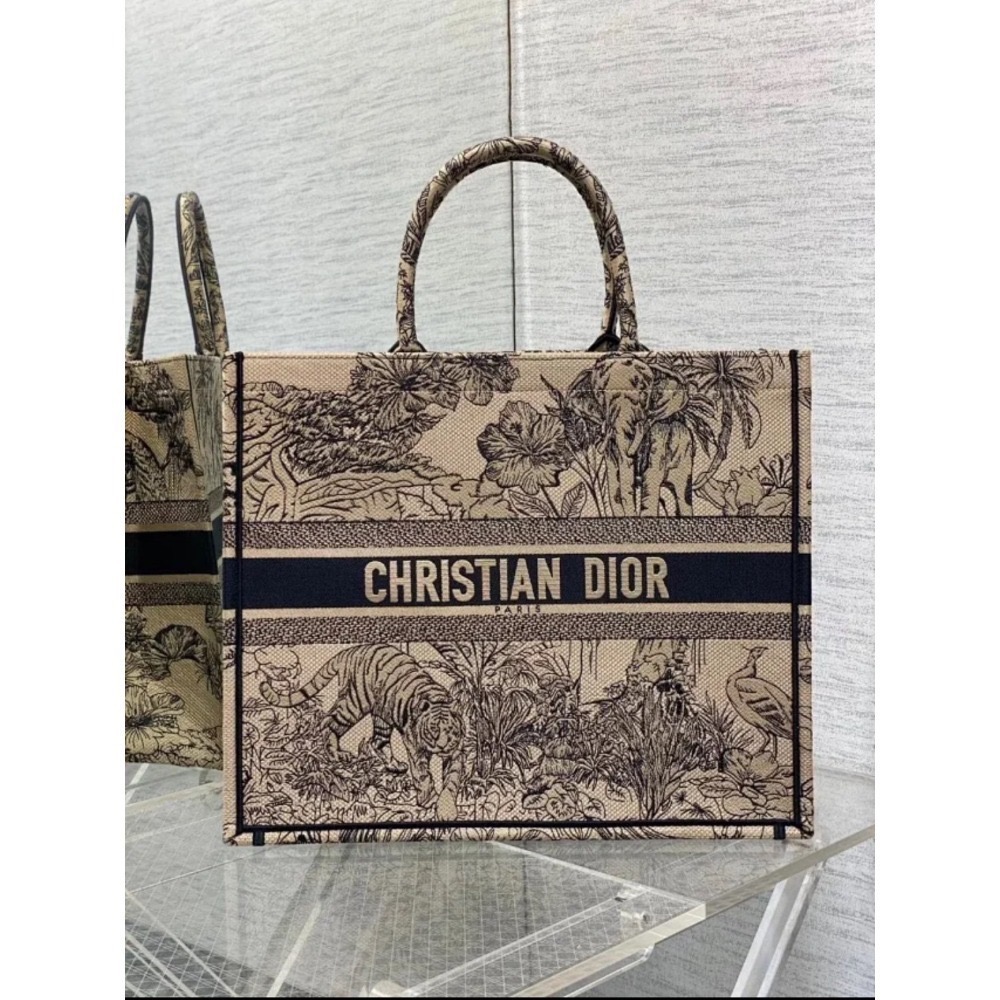 凱莉包包『只做原廠代購級別』9.9成新 Dior 托特包 老花系列購物袋 Mini book tote 冬日花園蕾絲星座-規格圖9