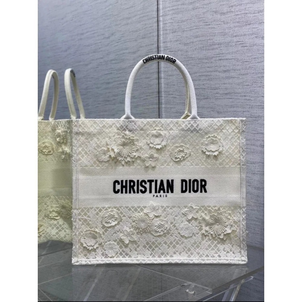 凱莉包包『只做原廠代購級別』9.9成新 Dior 托特包 老花系列購物袋 Mini book tote 冬日花園蕾絲星座-規格圖9