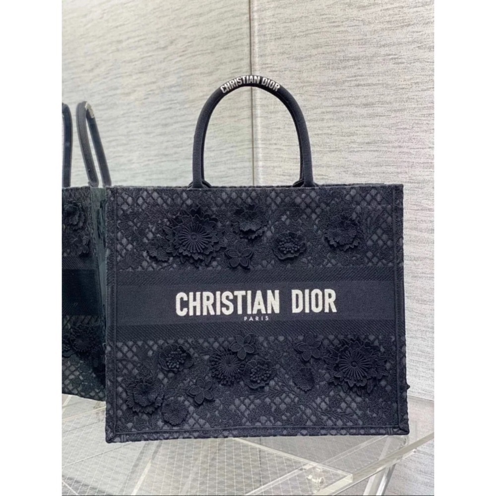 凱莉包包『只做原廠代購級別』9.9成新 Dior 托特包 老花系列購物袋 Mini book tote 冬日花園蕾絲星座-規格圖9