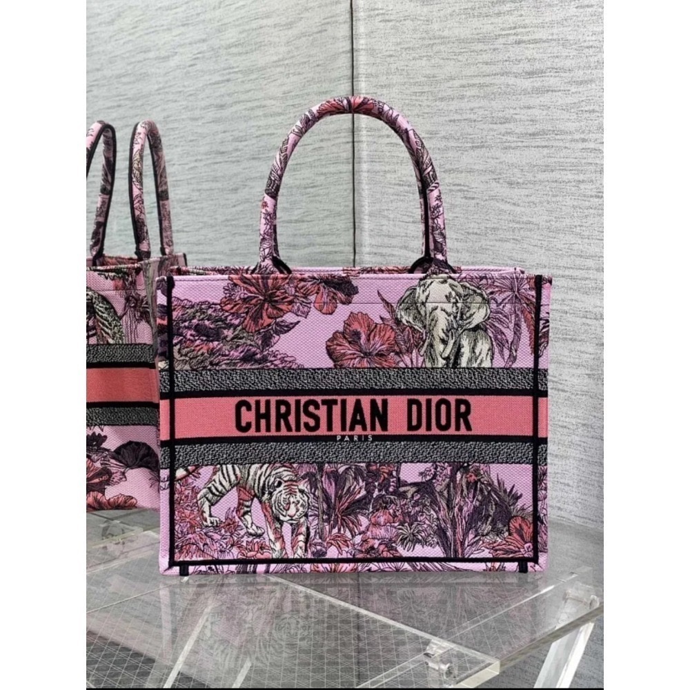 凱莉包包『只做原廠代購級別』9.9成新 Dior 托特包 老花系列購物袋 Mini book tote 冬日花園蕾絲星座-規格圖9