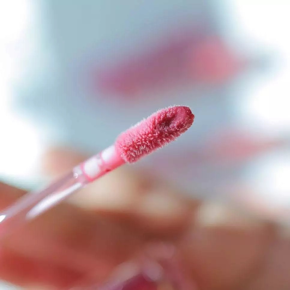too cool for school｜新款 光澤唇釉 輕盈 豐盈 水潤 柔和 水嫩嘟嘟唇｜AnniuKr｜-細節圖5