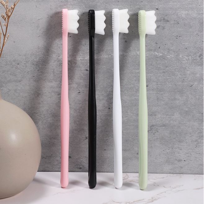 🎁粉色麋鹿🦌📣附發票🌴萬毛牙刷 軟毛牙刷 奈米牙刷 獨立包裝 (1入)【隨機出貨】-細節圖2