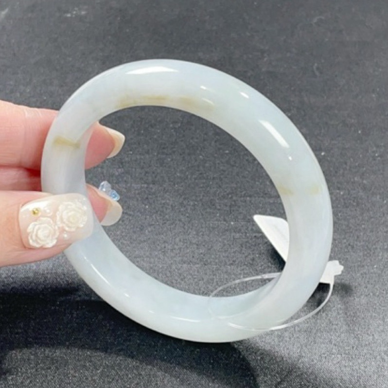 《Always9168輕奢珠寶》 B70天然緬甸A貨翡翠手鐲天空藍飄黃翡55.7mm+正圈平安鐲送台證-細節圖3