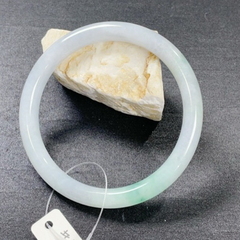 《Always9168輕奢珠寶》 41天然緬甸A貨翡翠冰紫飄陽綠色花60mm+圓條送台證-細節圖5