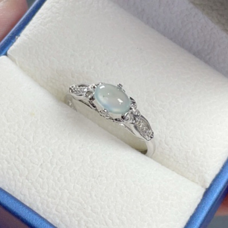 《Always9168輕奢珠寶》 天然緬甸A貨翡翠蛋面戒指冰晴綠設計款S925銀鑲嵌活動戒圍-細節圖2