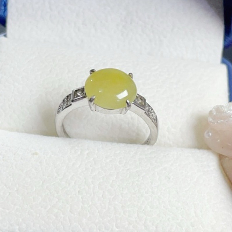 《Always9168輕奢珠寶》 天然緬甸A貨翡翠蛋面戒指冰檸檬黃色設計款S925銀鑲嵌活動戒圍-細節圖2